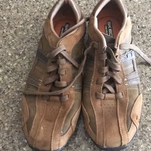 Sketchers shoes never worn